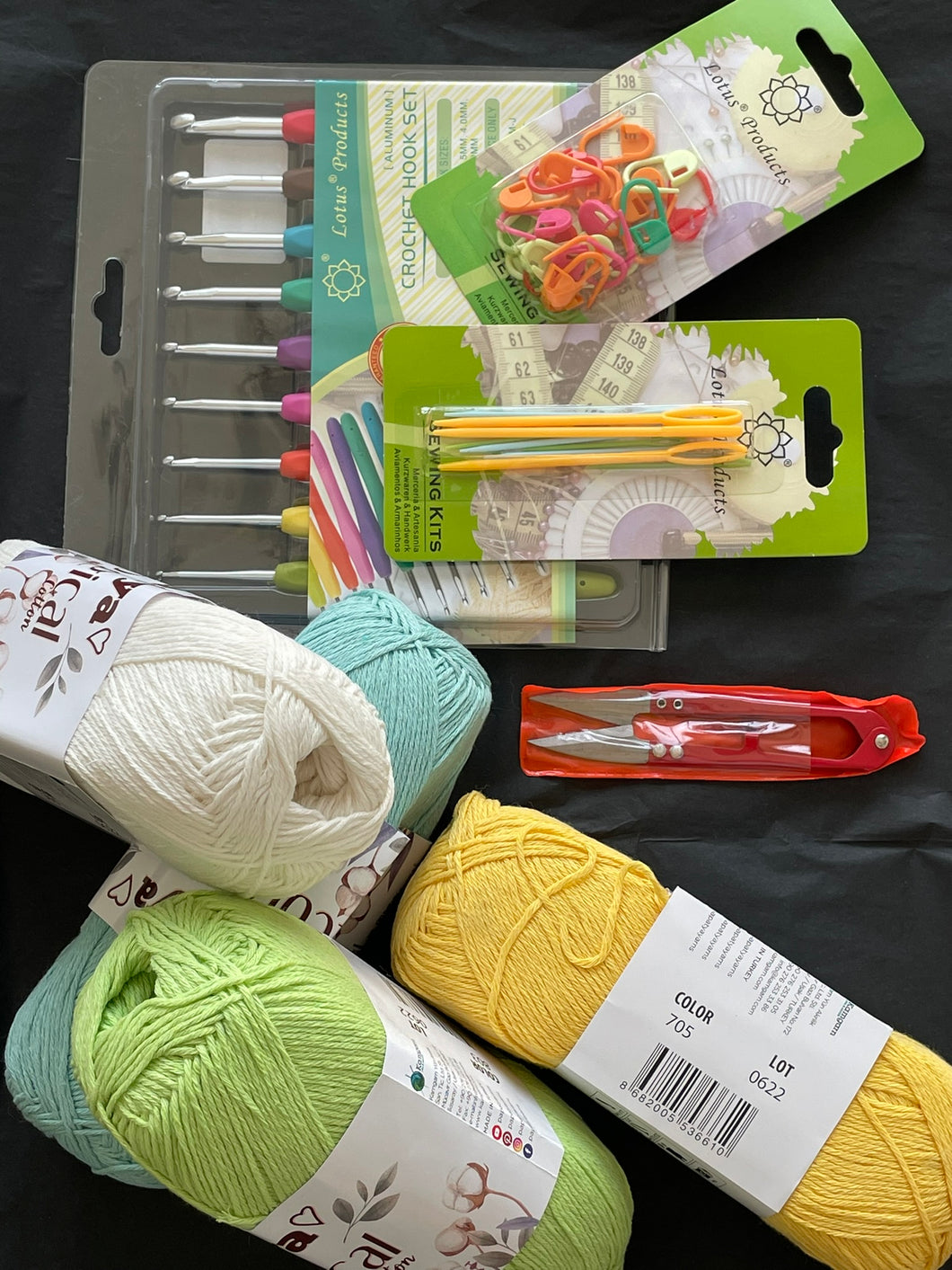 عدة كروشيه أساسية بألوان صيفية summer crochet kit